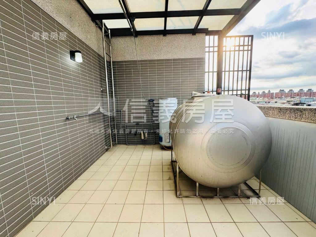 大里屋齡約１０年活路透天房屋室內格局與周邊環境