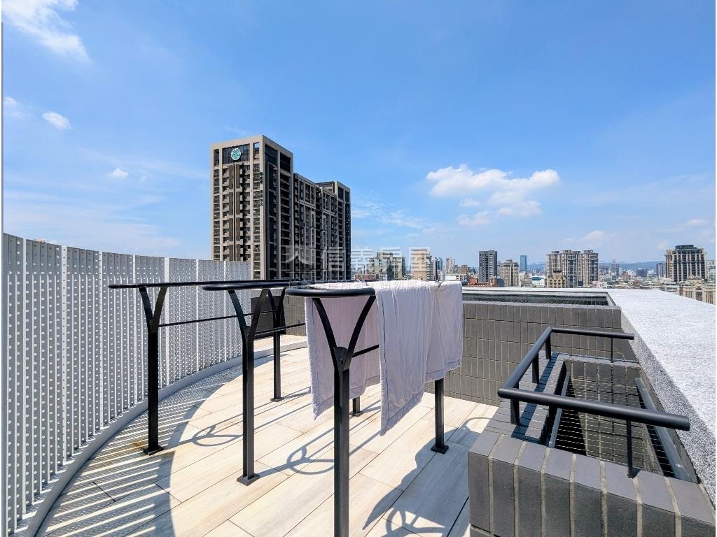 璞園出品精美捷運二房房屋室內格局與周邊環境