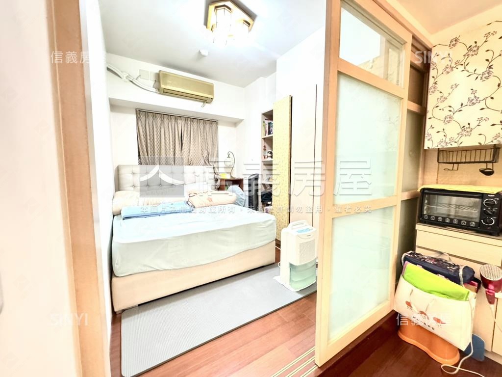 美麗歐洲小資兩房平面車位房屋室內格局與周邊環境