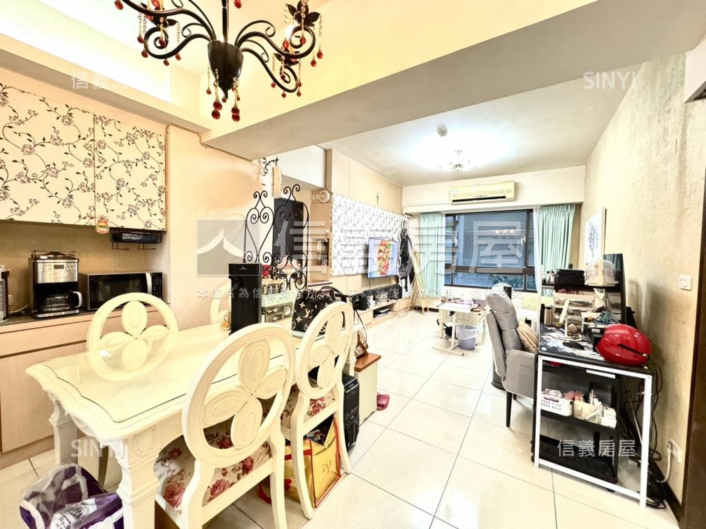 美麗歐洲小資兩房平面車位房屋室內格局與周邊環境