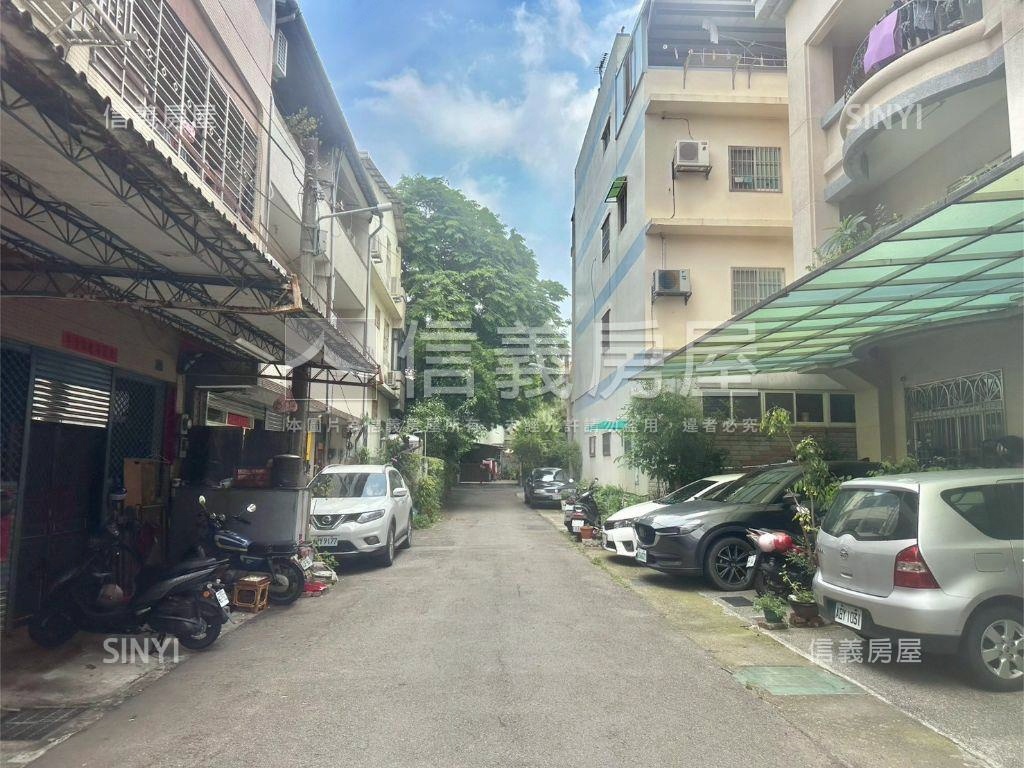 孝親房全新整理透天房屋室內格局與周邊環境