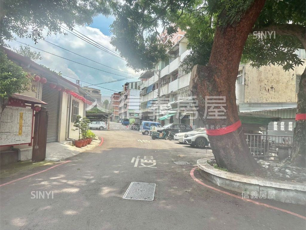 孝親房全新整理透天房屋室內格局與周邊環境