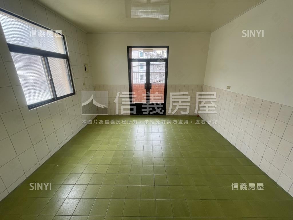 泰和邊間大地坪透天房屋室內格局與周邊環境