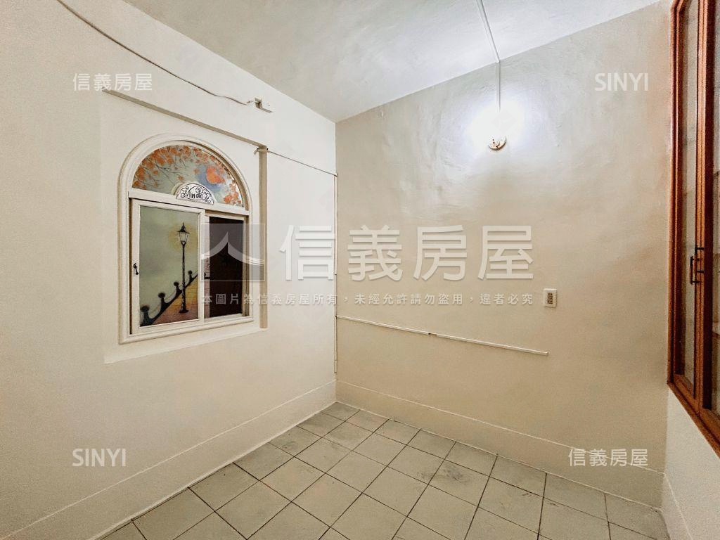 近建工高應大巷內透天房屋室內格局與周邊環境