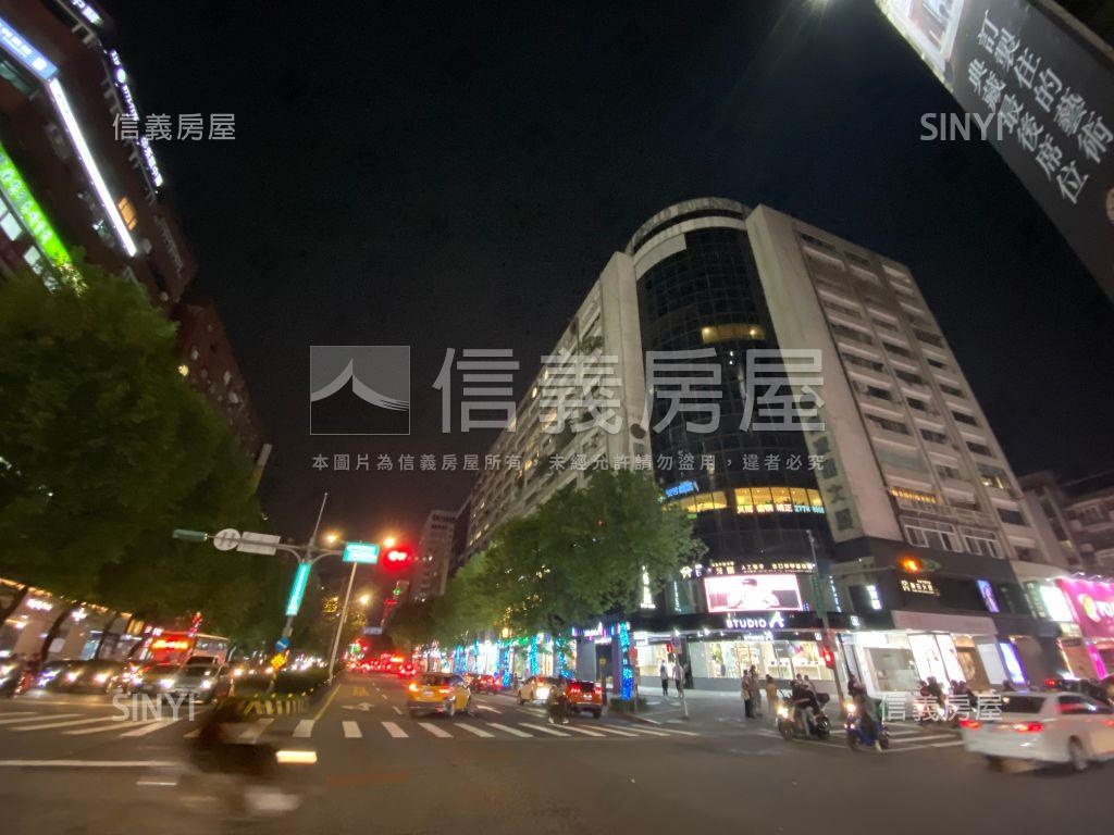 ＮＥＷ東區面寬人潮金店房屋室內格局與周邊環境