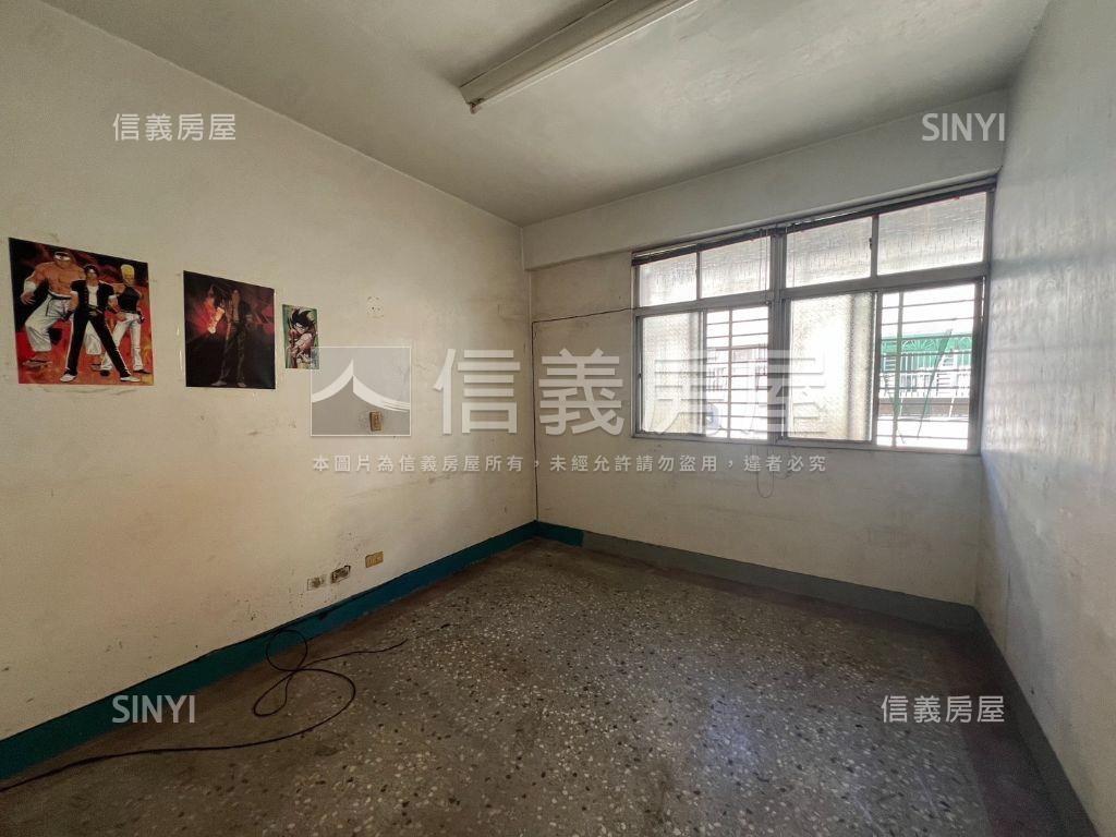 近捷運裕生路公寓三樓三房房屋室內格局與周邊環境