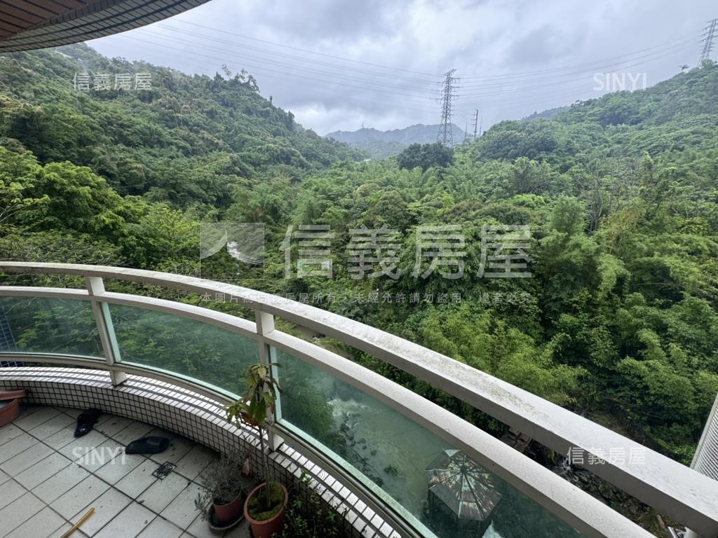 醉夢溪畔水鋼琴綠景美三房房屋室內格局與周邊環境