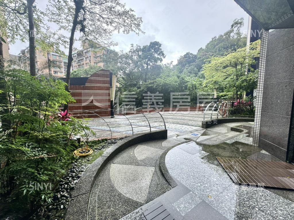 醉夢溪畔水鋼琴綠景美三房房屋室內格局與周邊環境