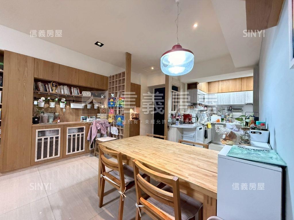 讚！惠宇富山居３房平車位房屋室內格局與周邊環境