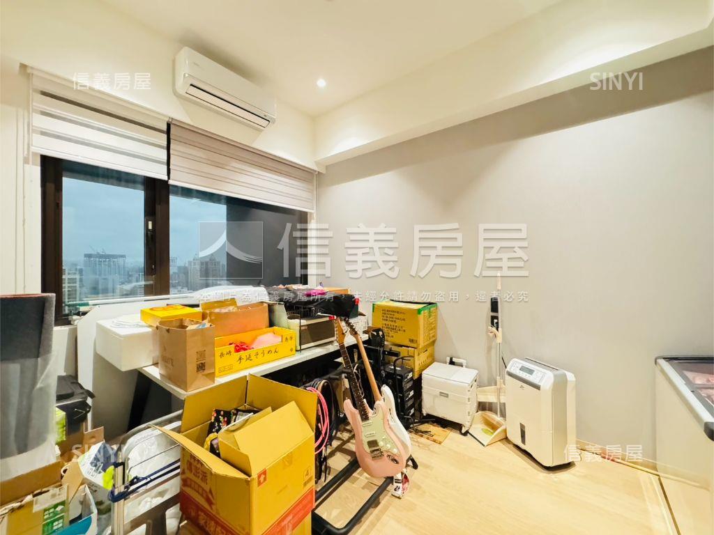 群光之星高品裝潢４房車位房屋室內格局與周邊環境