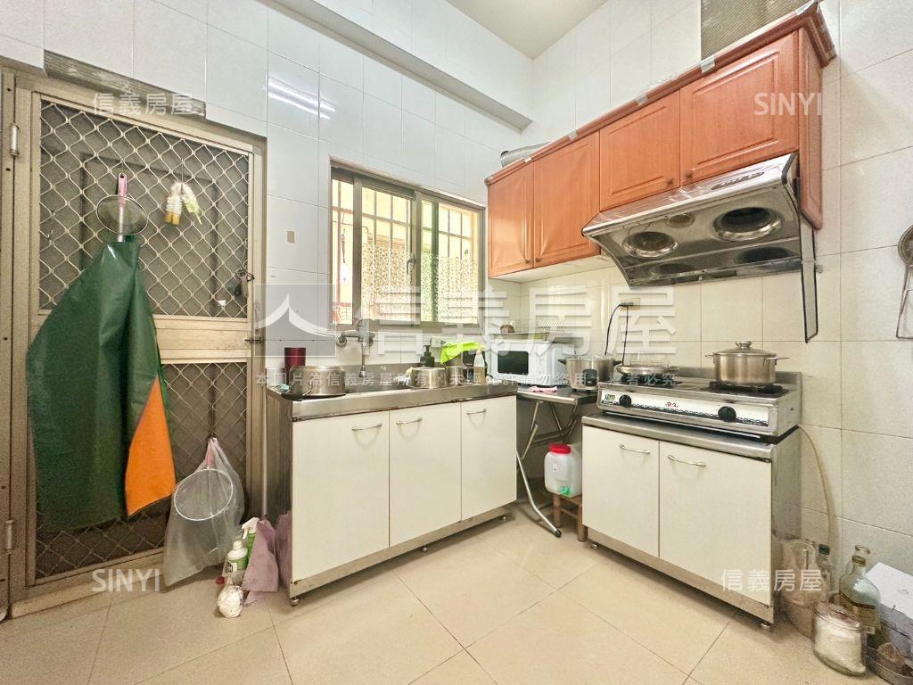 南科新市舒適透天宅房屋室內格局與周邊環境