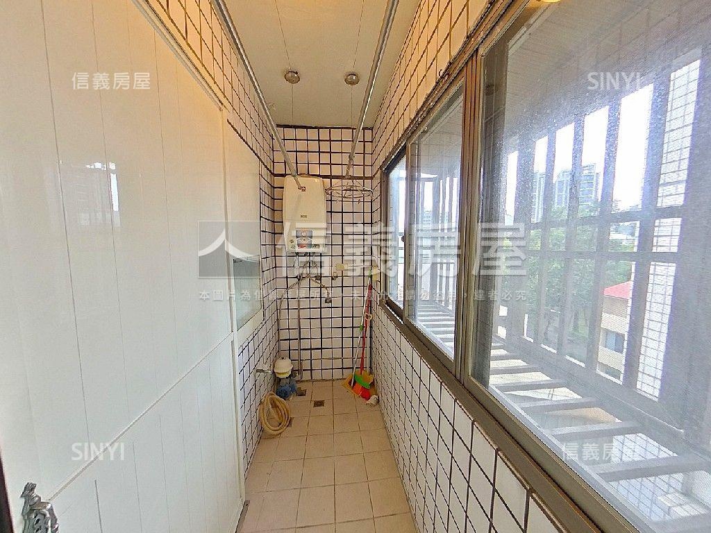 櫻花捷運站向陽邨三房車位房屋室內格局與周邊環境