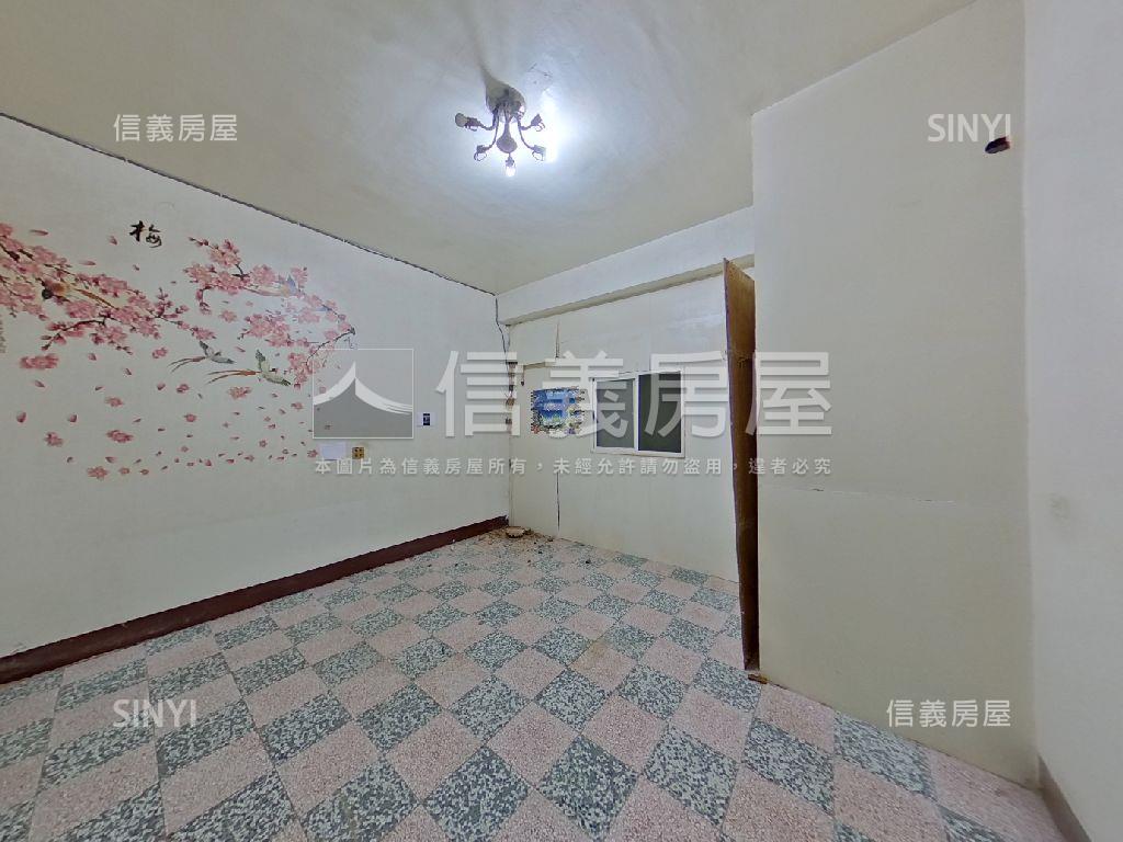 地坪５０．７坪大面寬透天房屋室內格局與周邊環境