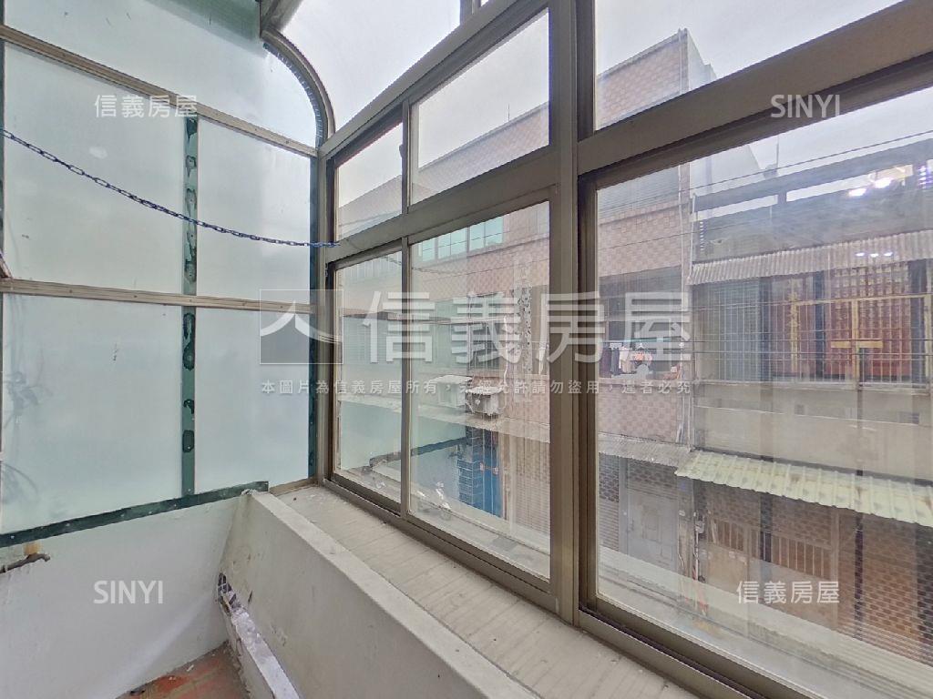 地坪５０．７坪大面寬透天房屋室內格局與周邊環境