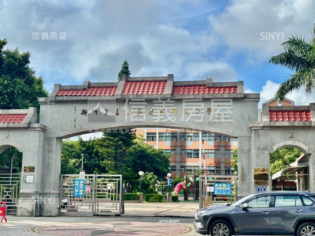 地坪５０．７坪大面寬透天房屋室內格局與周邊環境