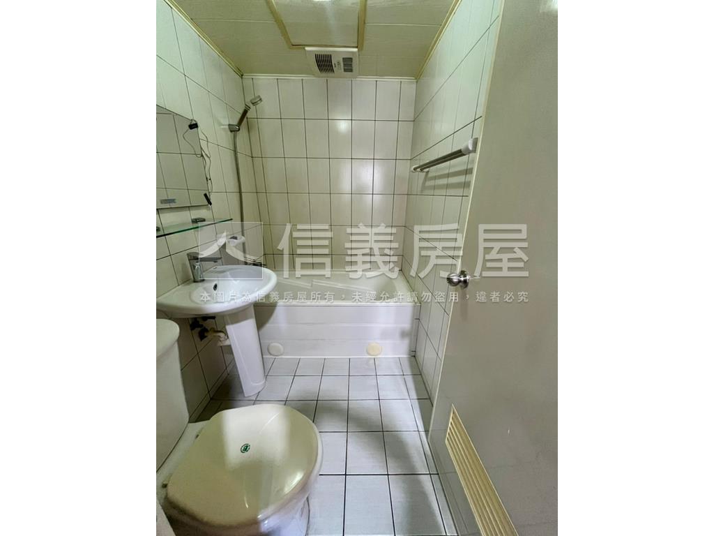 賴厝學區獅子城三房附車位房屋室內格局與周邊環境