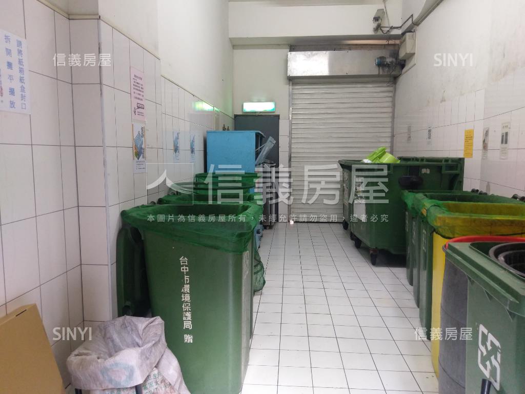 賴厝學區獅子城三房附車位房屋室內格局與周邊環境
