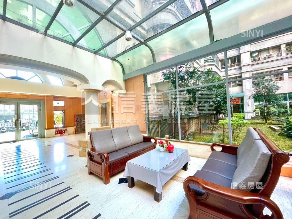 震後樓中樓小豪宅四房平車房屋室內格局與周邊環境