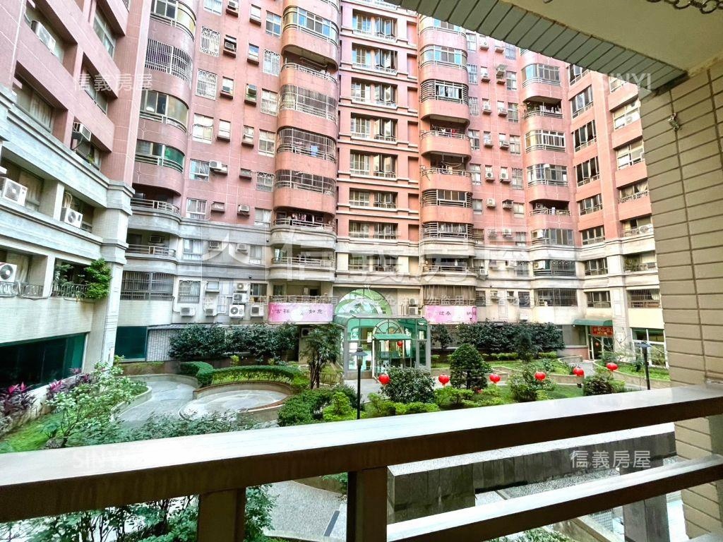 震後花園小豪宅四房平車房屋室內格局與周邊環境