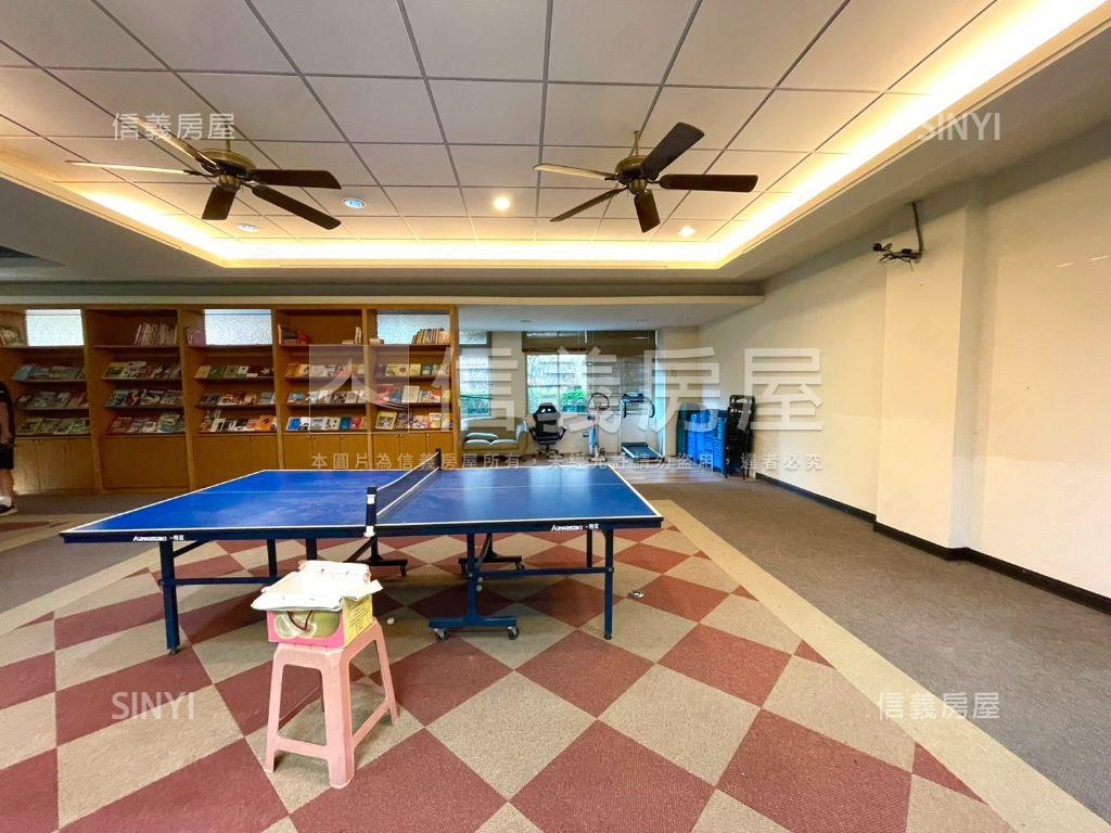 震後花園小豪宅四房平車房屋室內格局與周邊環境