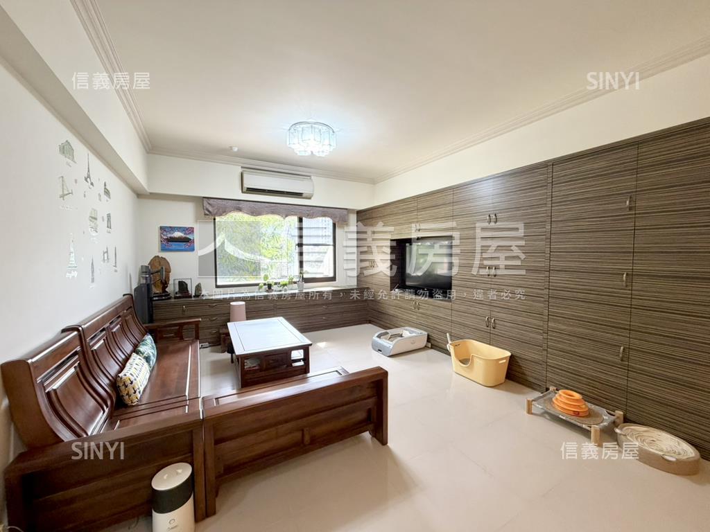 紐約紐約面樹海邊間四房房屋室內格局與周邊環境