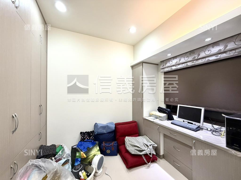 紐約紐約面樹海邊間四房房屋室內格局與周邊環境