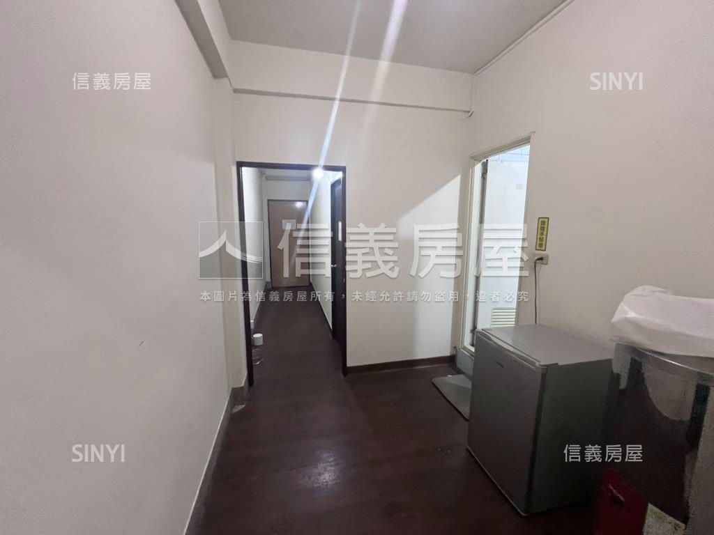 近北平黃昏市場臨路透店房屋室內格局與周邊環境