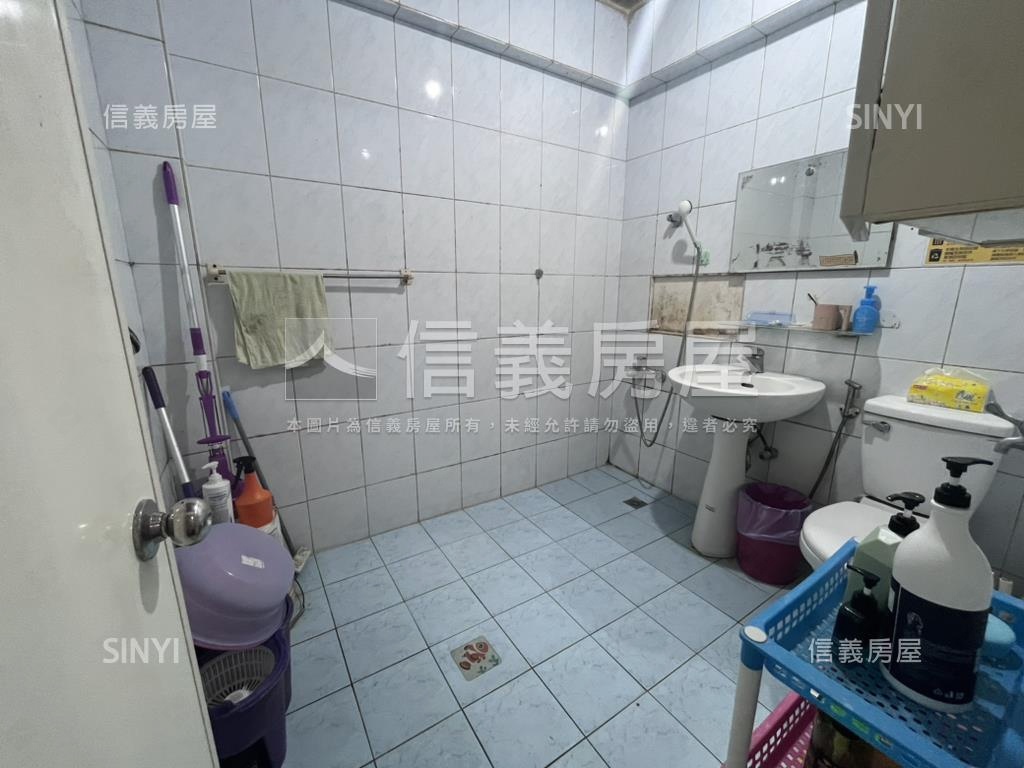 近北平黃昏市場臨路透店房屋室內格局與周邊環境