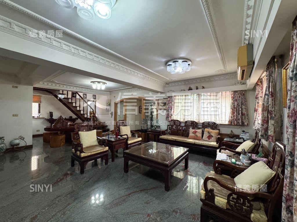 教育大學旁樓中樓露臺美屋房屋室內格局與周邊環境