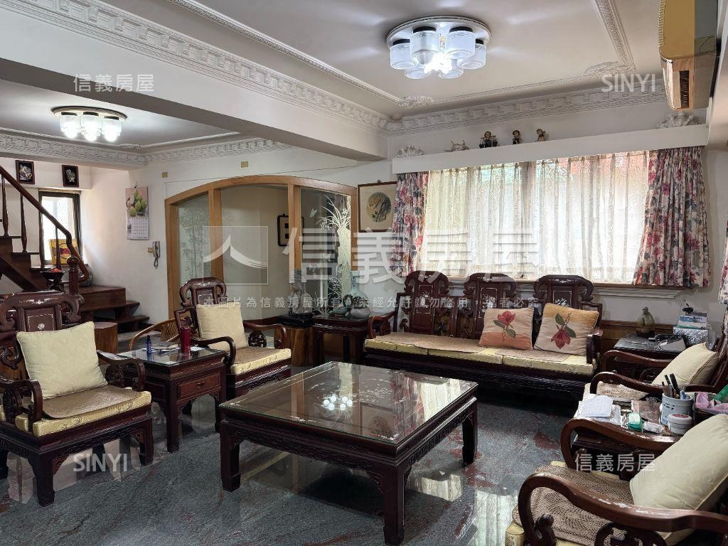 教育大學旁樓中樓露臺美屋房屋室內格局與周邊環境