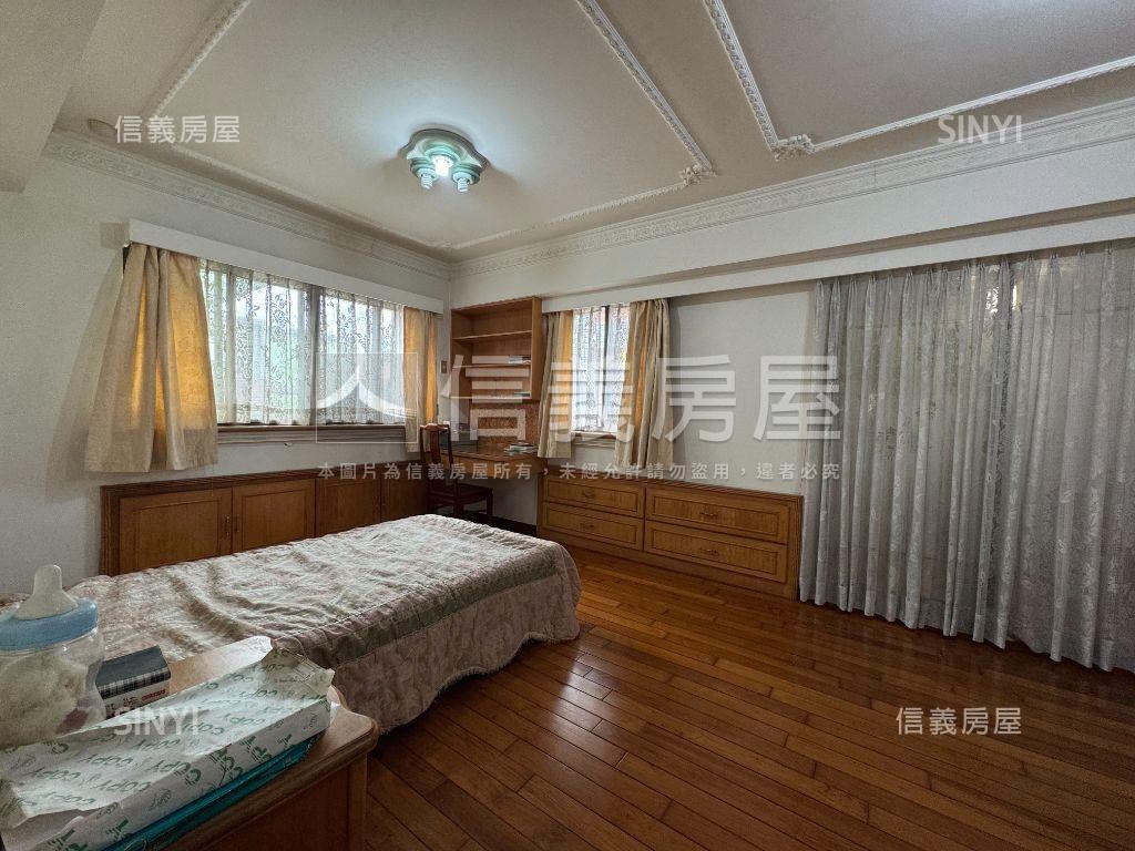 教育大學旁樓中樓露臺美屋房屋室內格局與周邊環境