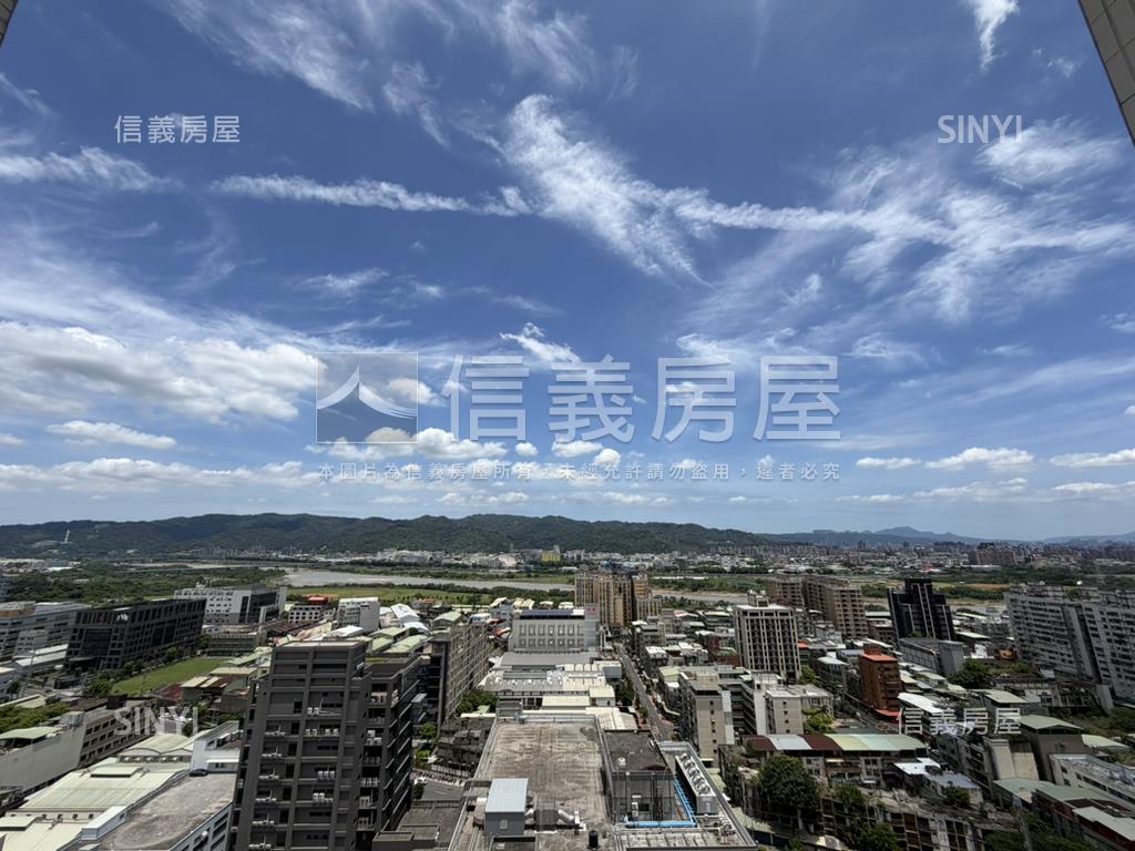 皇翔泱美捷運大三房車位房屋室內格局與周邊環境