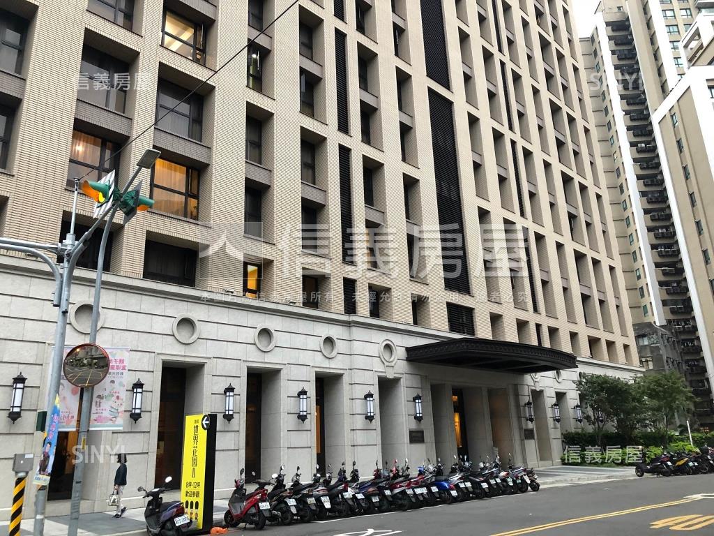 丹鳳捷運邊間三房車位房屋室內格局與周邊環境