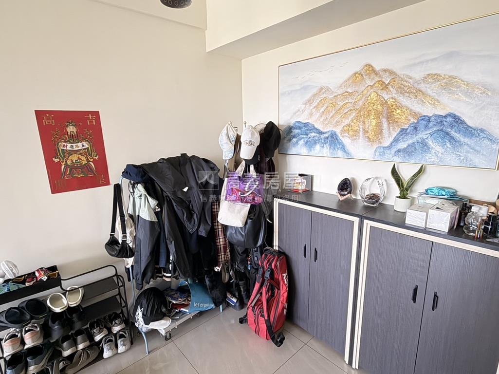 【恆合江山】１３樓之１房屋室內格局與周邊環境