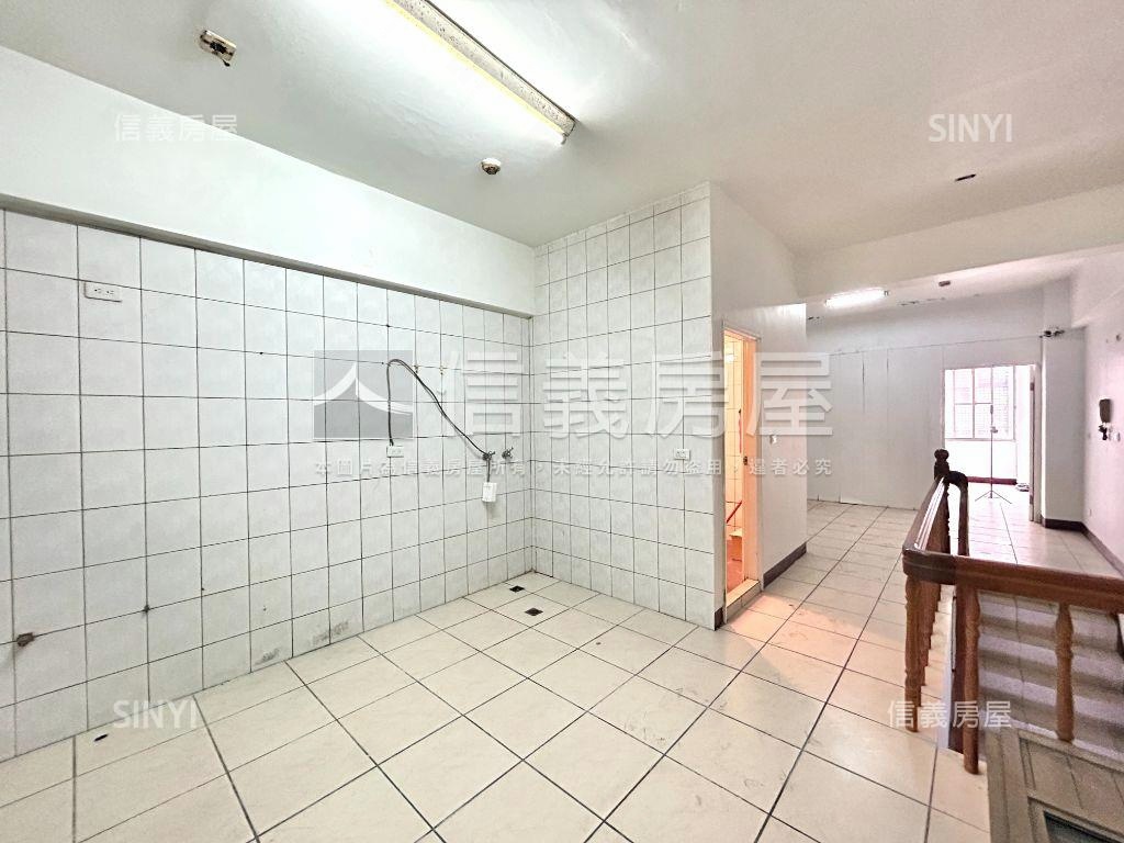 低總價黃金店面看這間！房屋室內格局與周邊環境