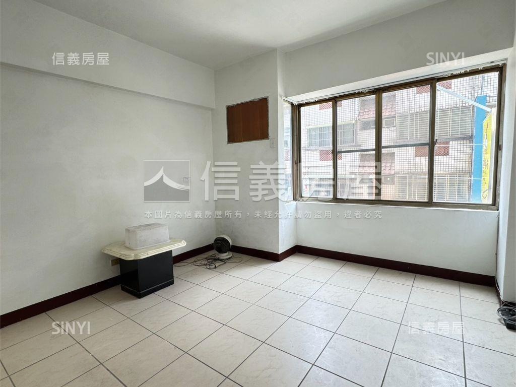 低總價黃金店面看這間！房屋室內格局與周邊環境