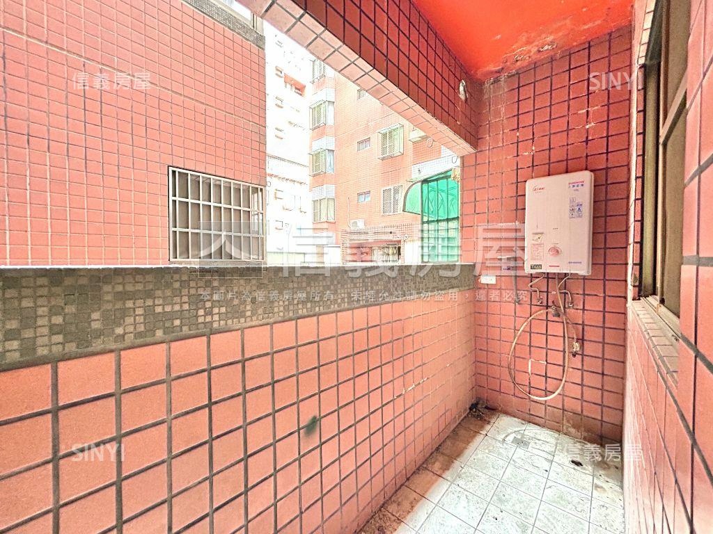 低總價黃金店面看這間！房屋室內格局與周邊環境