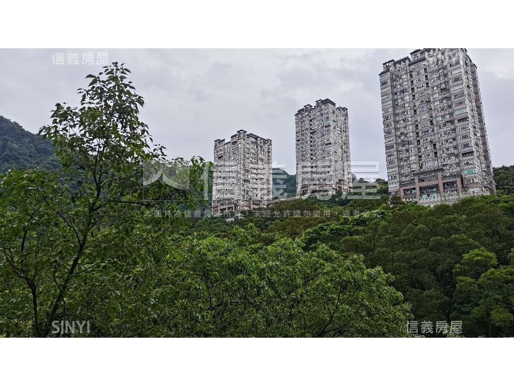 山景達觀三房車位房屋室內格局與周邊環境