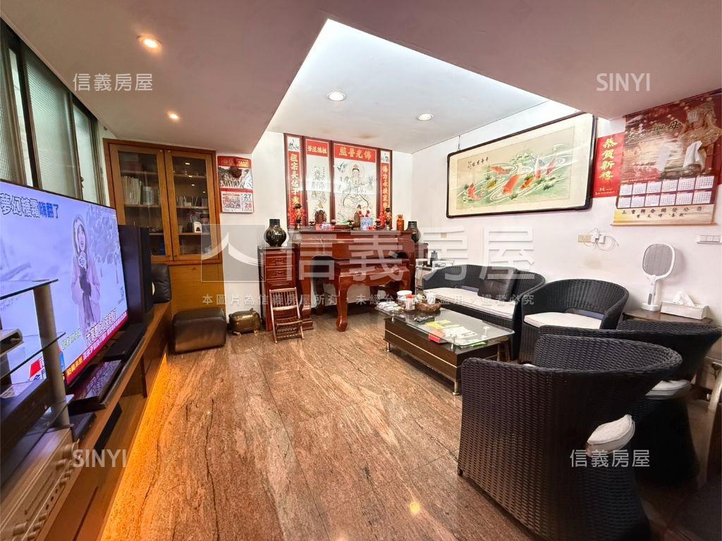 傳承‧靜巷屋況佳美寓２樓房屋室內格局與周邊環境