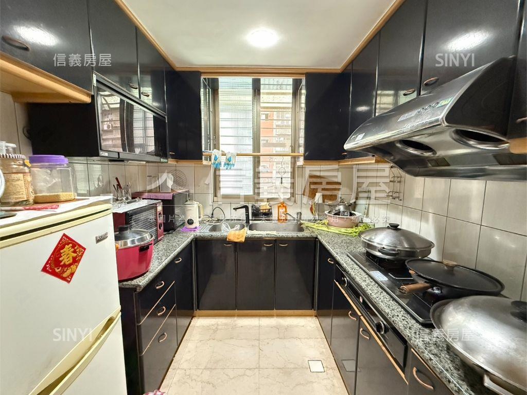 傳承‧靜巷屋況佳美寓２樓房屋室內格局與周邊環境