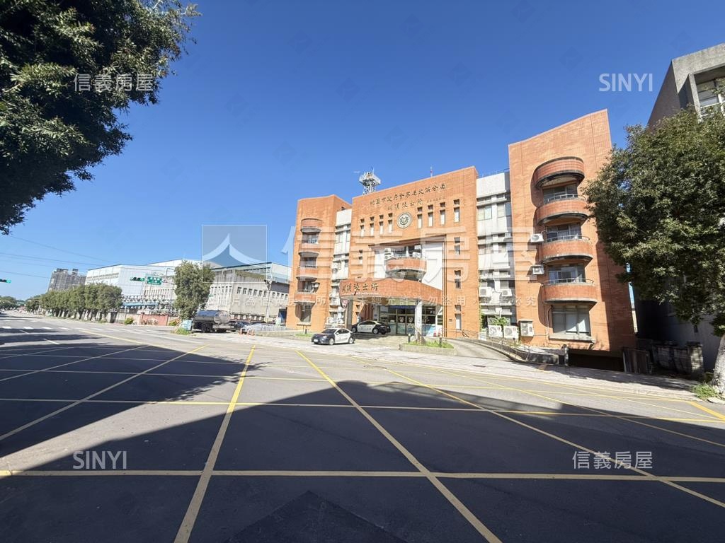 大溪稽徵所對面醒目透店房屋室內格局與周邊環境