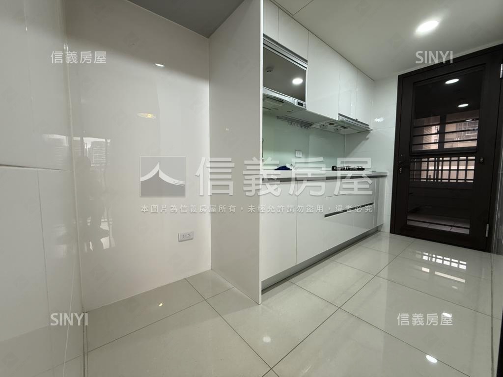 專任｜櫻花沐然│３房平車房屋室內格局與周邊環境