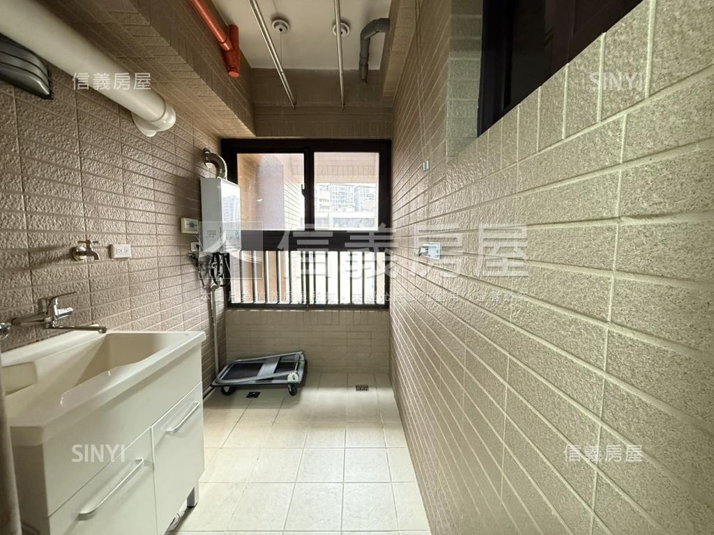 專任｜櫻花沐然│３房平車房屋室內格局與周邊環境