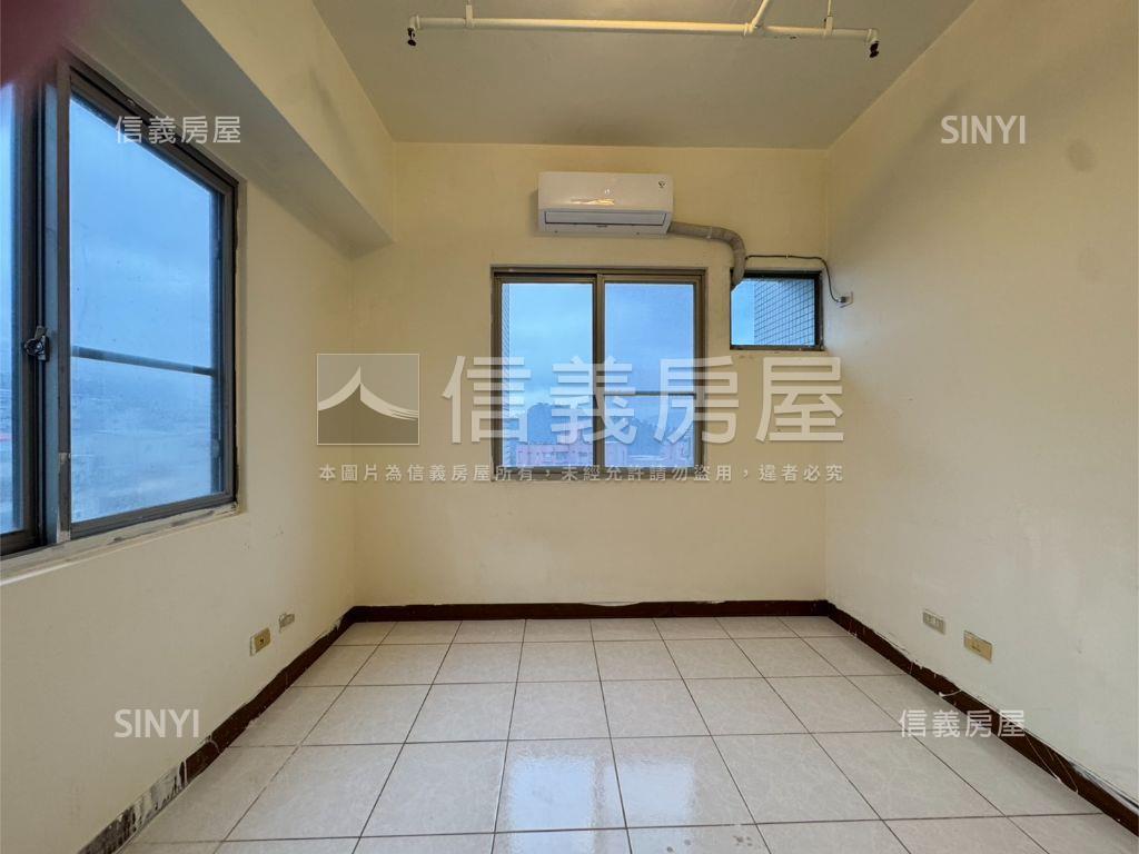 新坡儷景邊間成家兩房房屋室內格局與周邊環境
