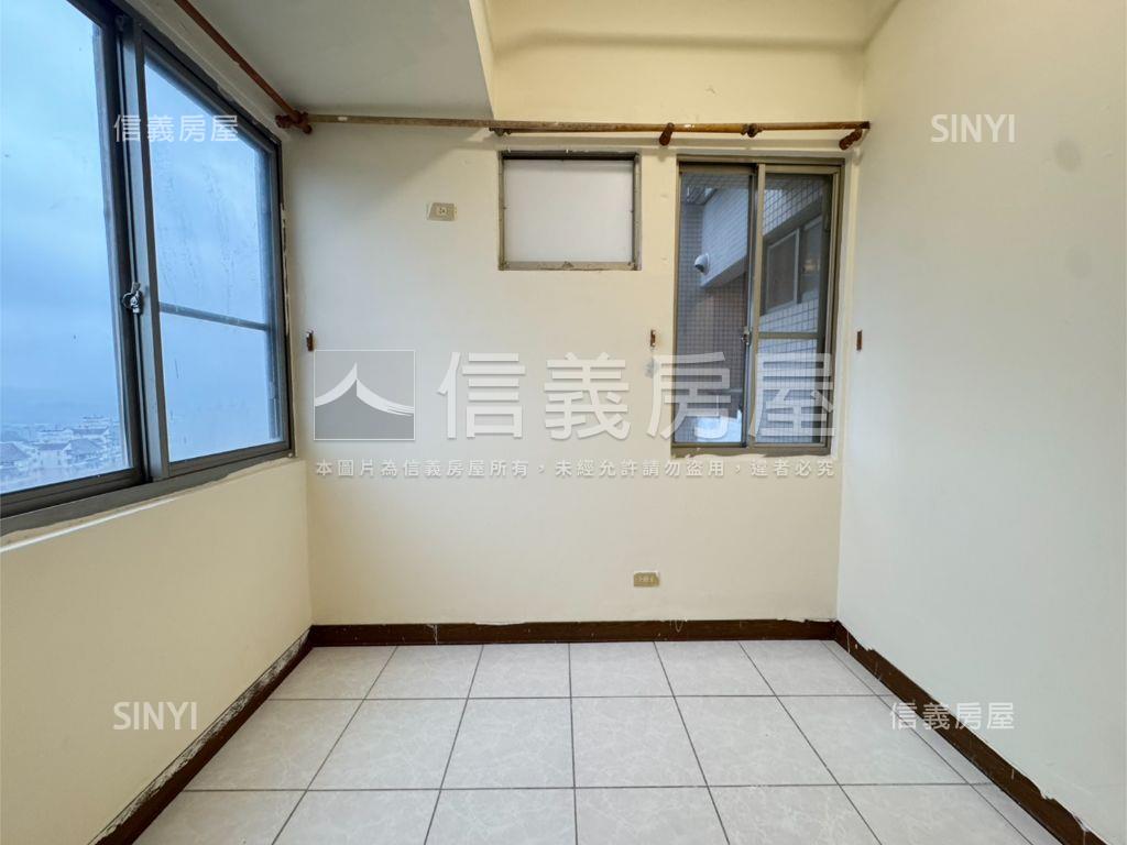 新坡儷景邊間成家兩房房屋室內格局與周邊環境