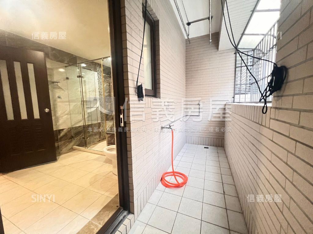 楠梓土庫靚美別墅房屋室內格局與周邊環境