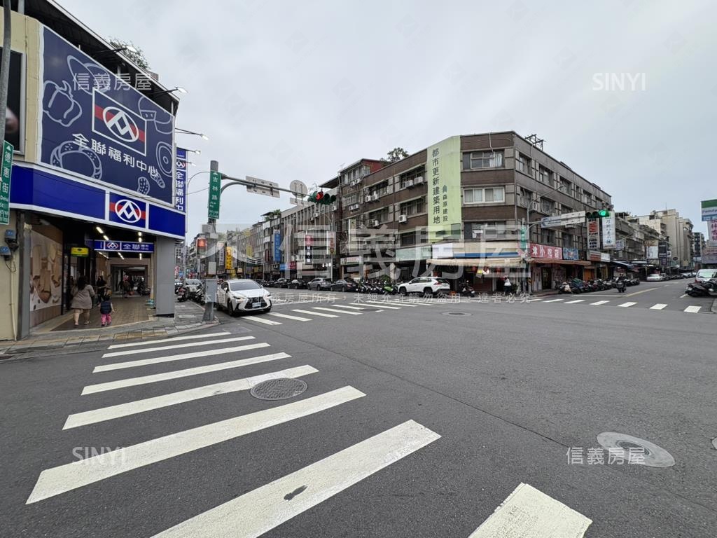 正吉林路馬路邊金店房屋室內格局與周邊環境