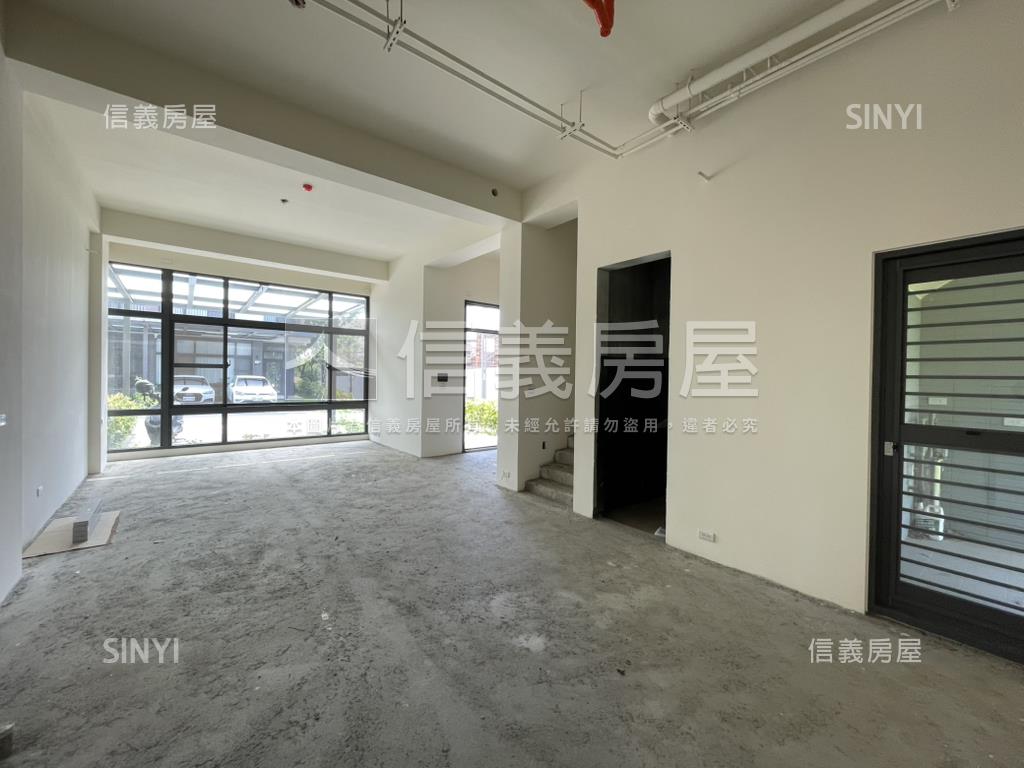 閑谷邊間美式庭院透天房屋室內格局與周邊環境