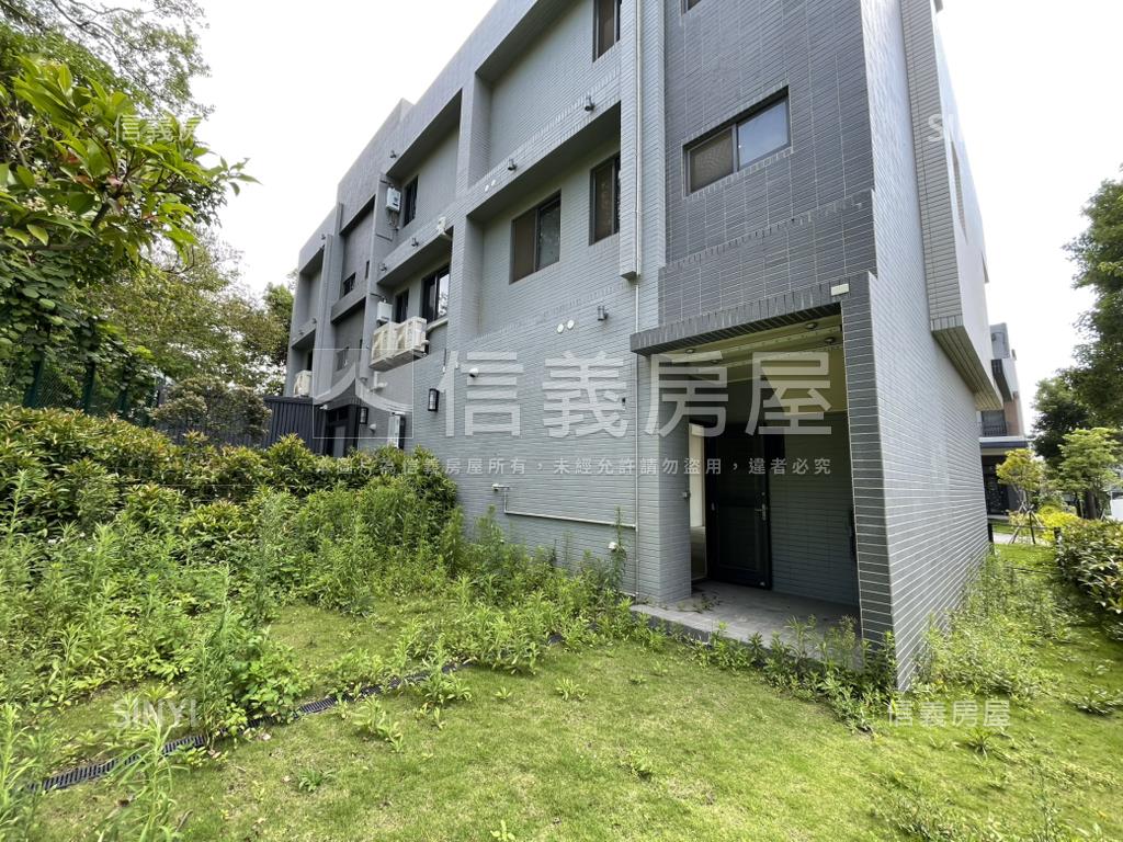 閑谷邊間美式庭院透天房屋室內格局與周邊環境