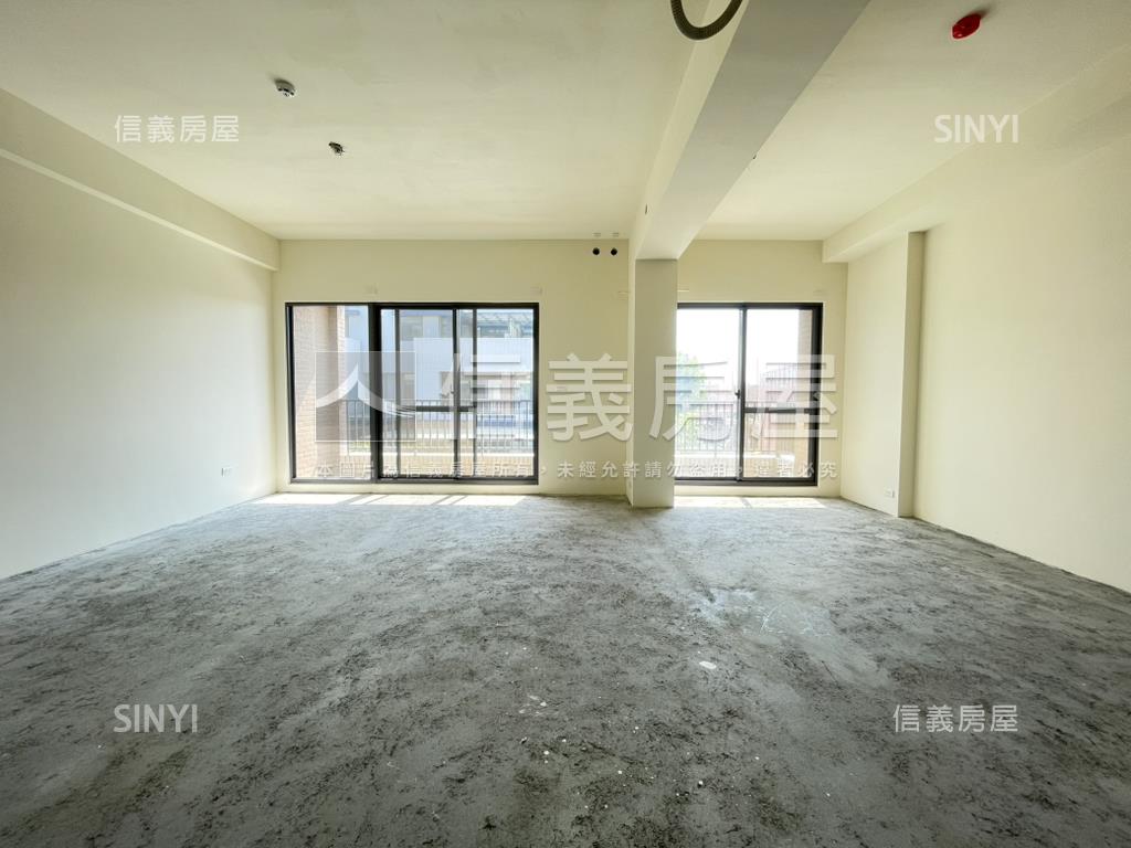 閑谷邊間美式庭院透天房屋室內格局與周邊環境